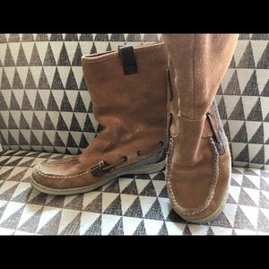 Sperry Pull On Boots